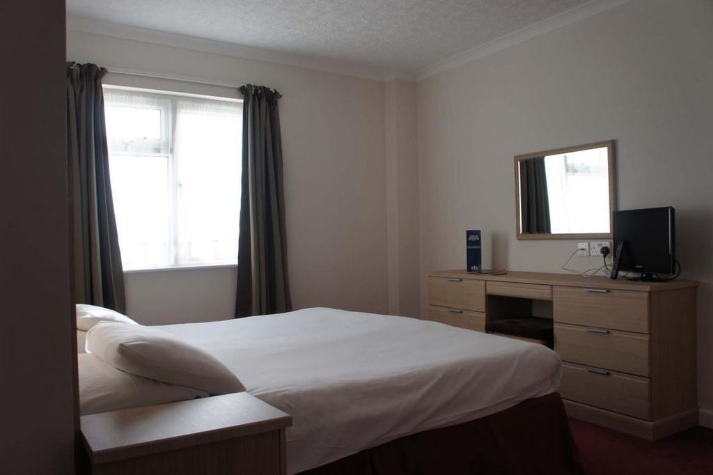 Mountview Hotel Express Saint Helier Bagian luar foto